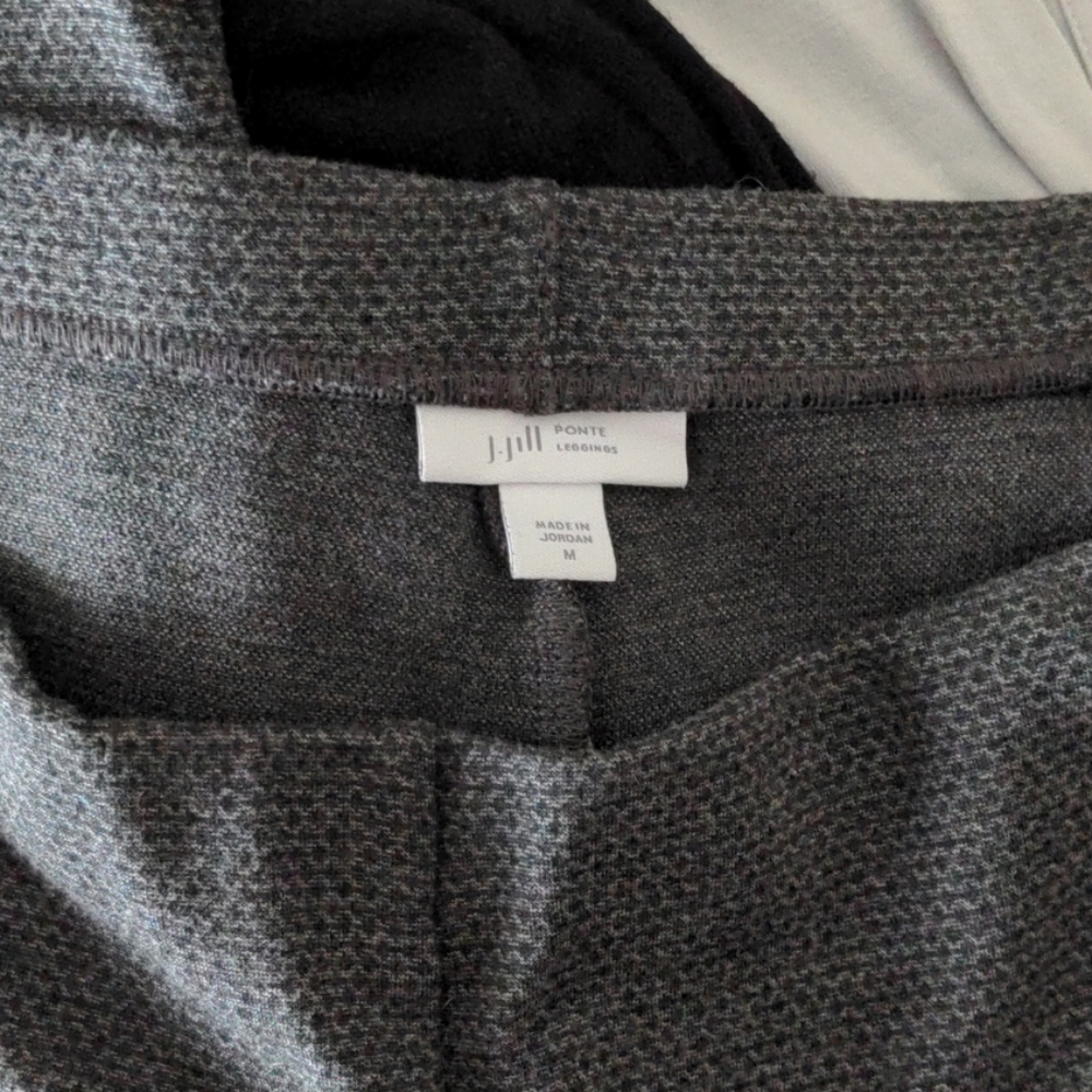 Grey pointe leggings